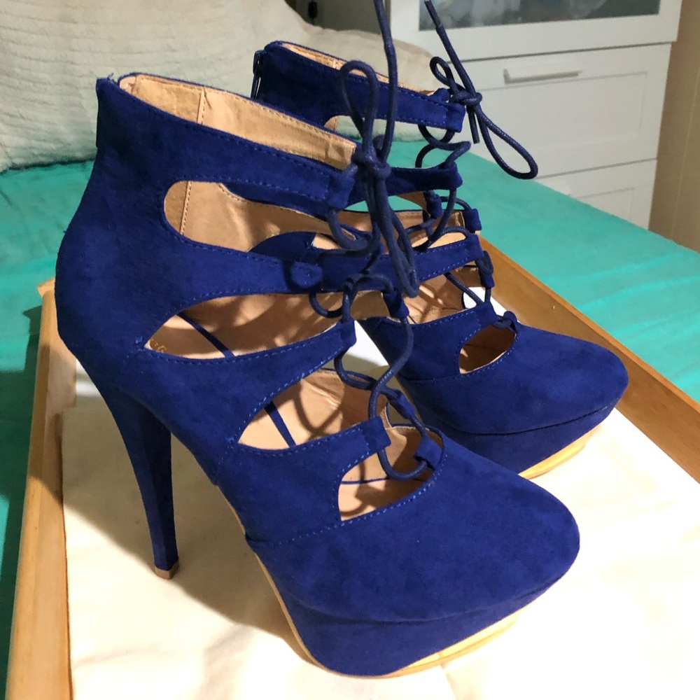 Platform shoes